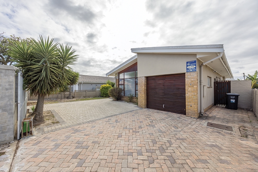 To Let 3 Bedroom Property for Rent in Vasco Estate Western Cape